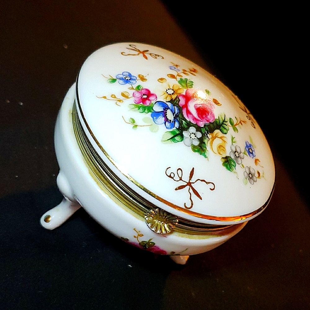 Vintage floral tricket dish
